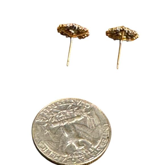 Swarovski Elegant Rhodium plated Silver Stud Earrings - Picture 6 of 6